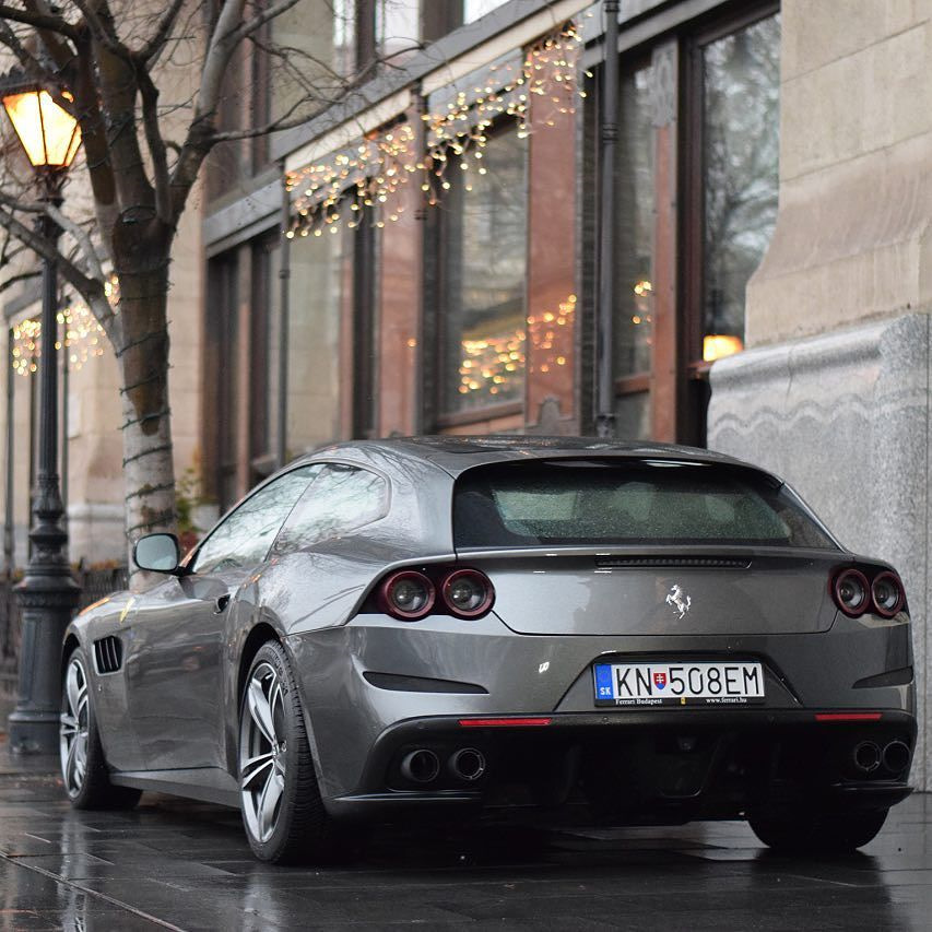 Ferrari gtc4lusso