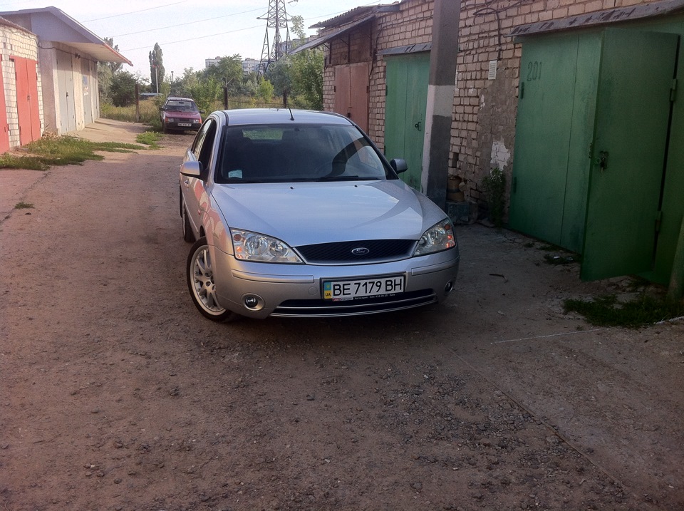 Погоня с прадо или как поменять бампер) — Ford Mondeo III, 1,8 л, 2002 ...