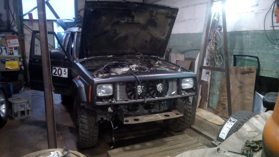 Электровентиляторы от нивы в джип — Jeep Cherokee (XJ), 2,5 л, 1998 ...