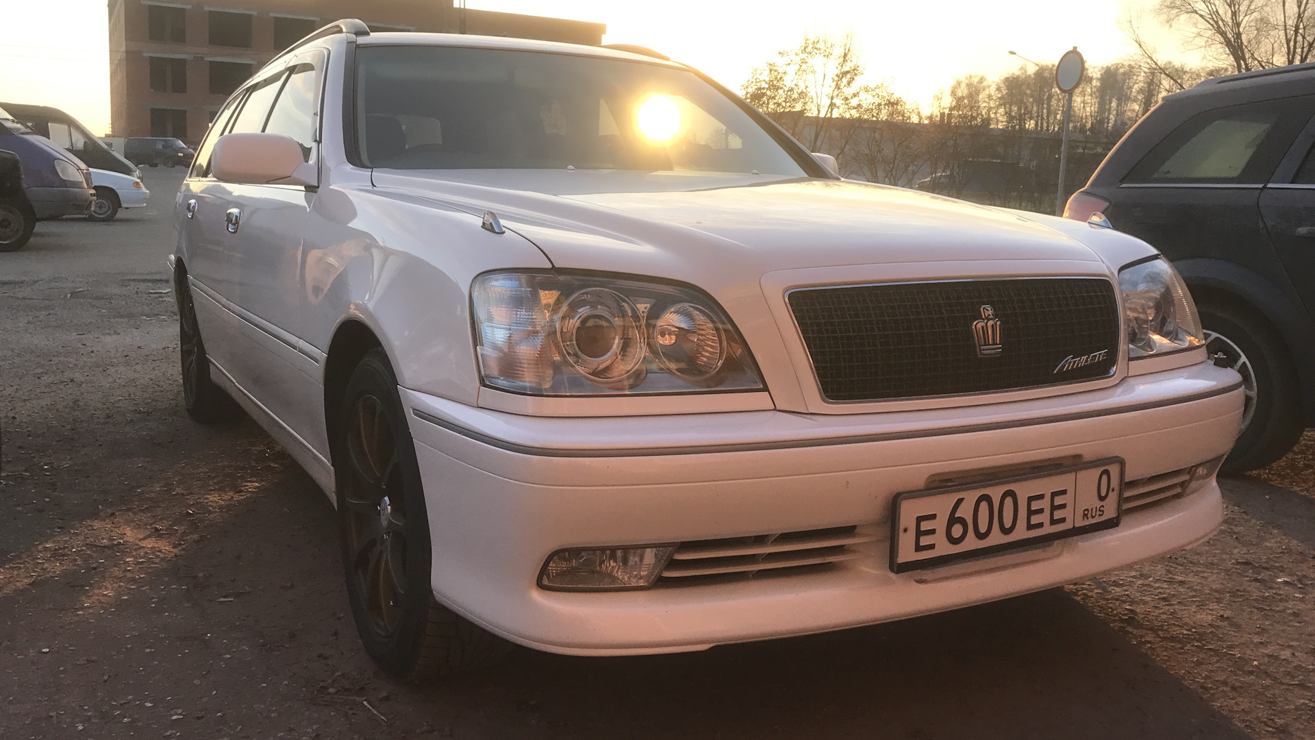 Toyota Crown Estate 2.5 бензиновый 2000 | Диван на DRIVE2