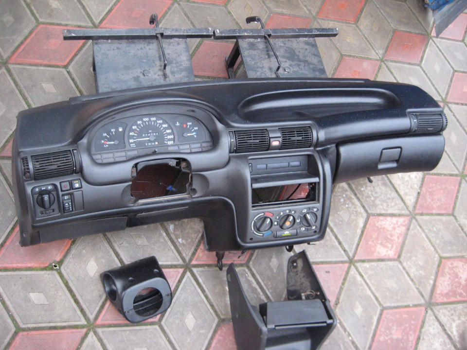 Кто то снимал торпеду на Астре? — Opel Astra F, 1,6 л, 1993 года ...