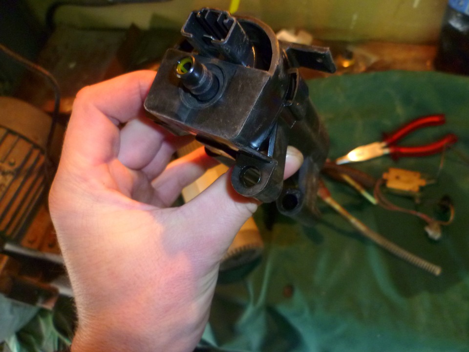 Замена бензонасоса 2110 — Lada 21104, 1,5 л, 2001 года | своими руками ...