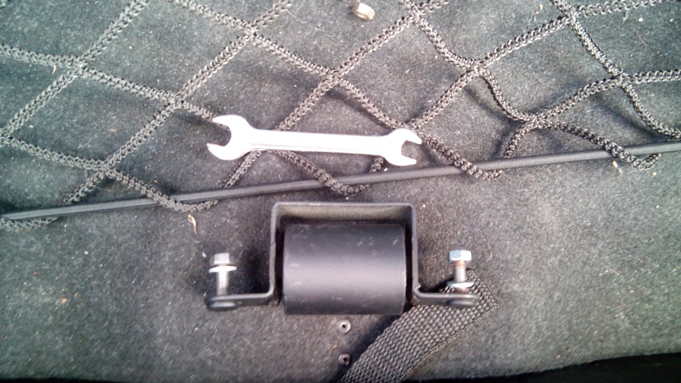 Демпфер с гайками и шайбами — Hyundai Elantra (4G)