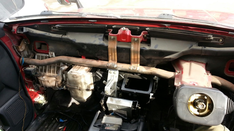 Полундра! Тонем! Антифриз в салоне. — Isuzu Bighorn (II), 3,2 л, 1993 ...