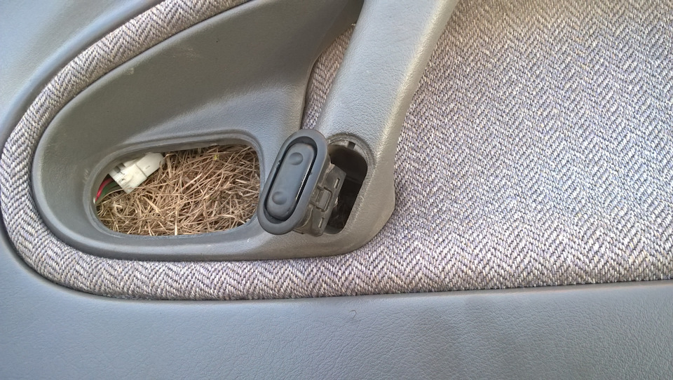 Photo from the logbook Mazda 626 IV (GE)