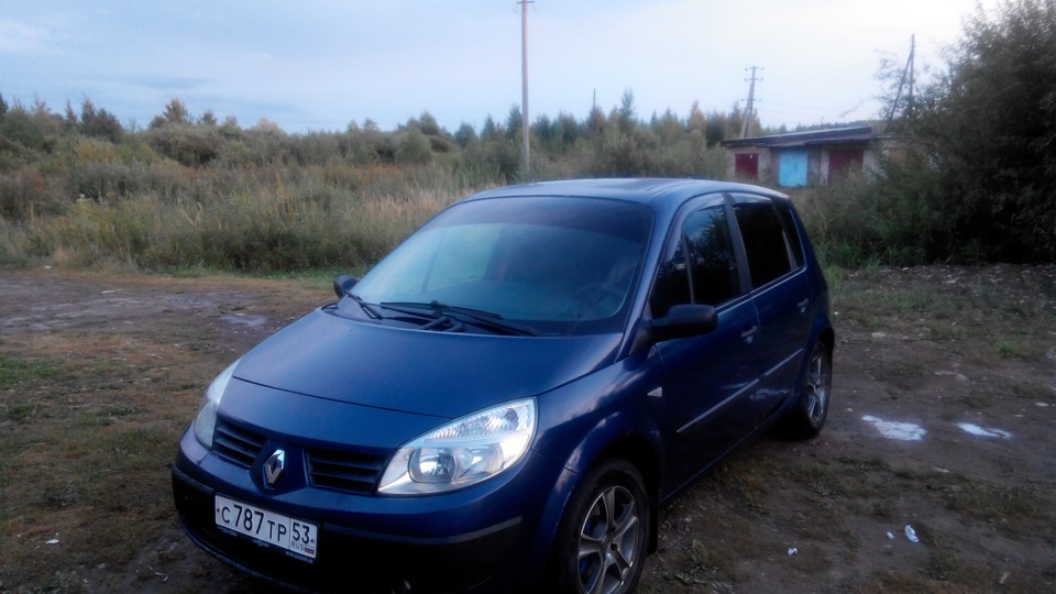 Расположение датчика охлаждающей жидкости. — Renault Scenic II, 1,6 л ...