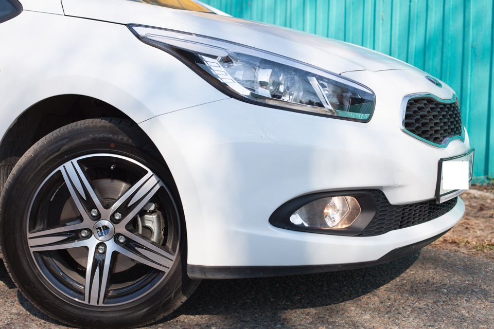 Продам комплект колес! — KIA Ceed (2G), 1,6 л, 2015 года | колёсные ...