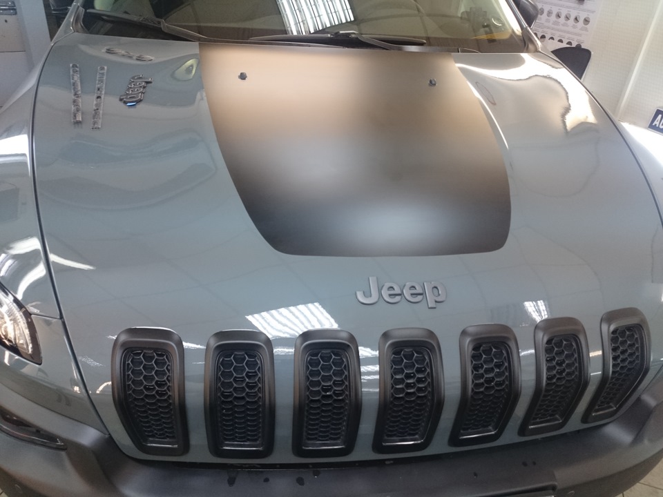 Парктроники передние Jeep Cherokee KL.