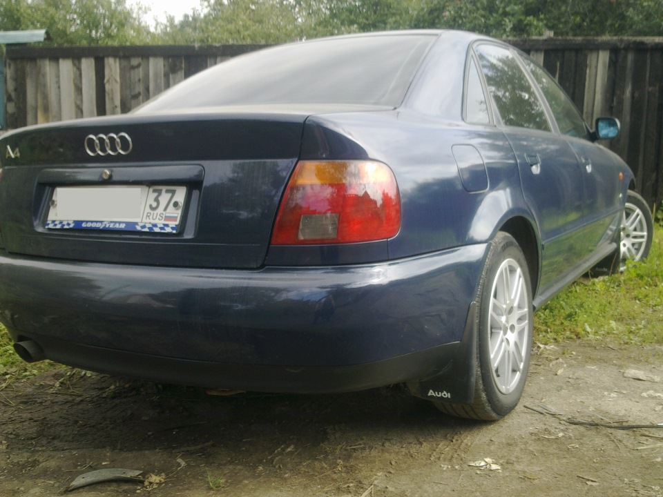 Брызговики — Audi A4 (B5), 1,6 л, 1996 года | другое | DRIVE2