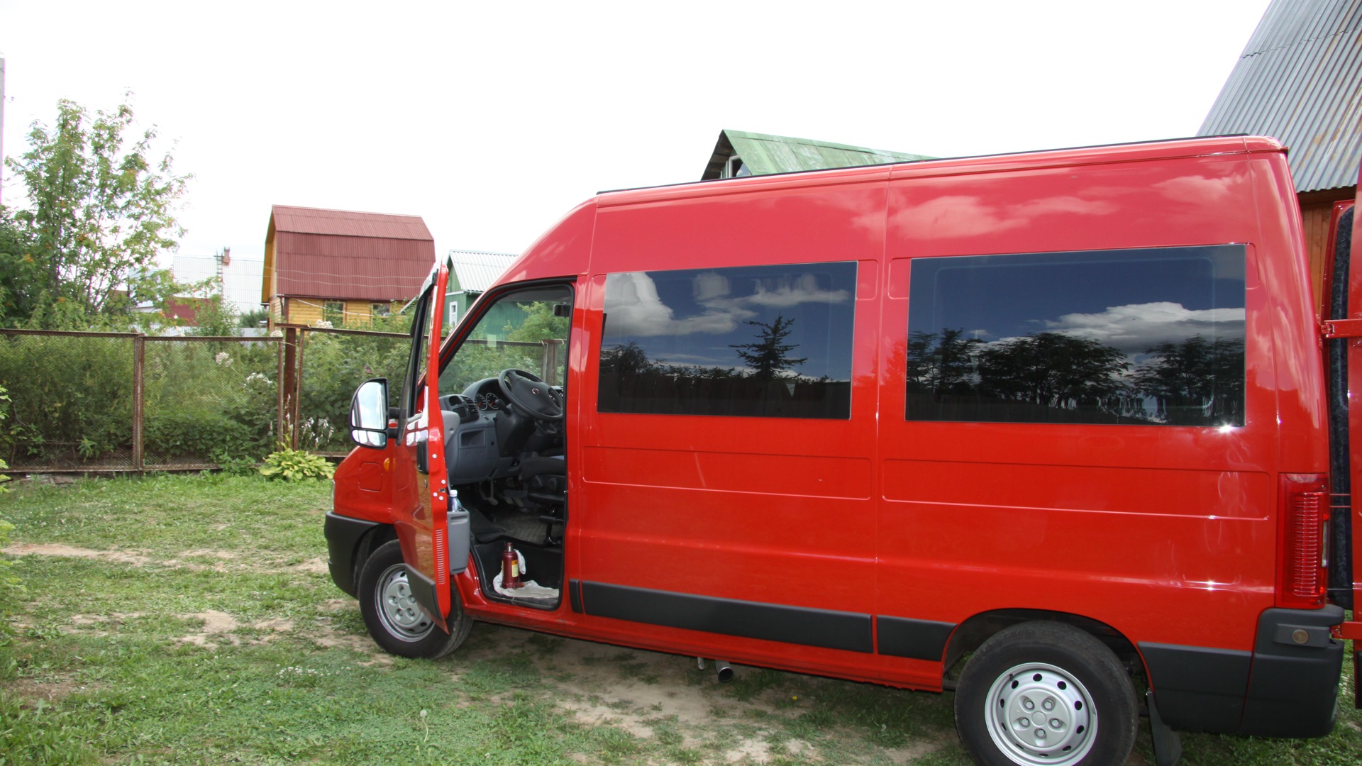 Фиат дукато 2.3 дизель. Fiat Ducato 2011 красный. Фиат Дукато красный 4х4. Autoru Фиат красный Дукато 2011. Фиат Дукато красный Раптор.