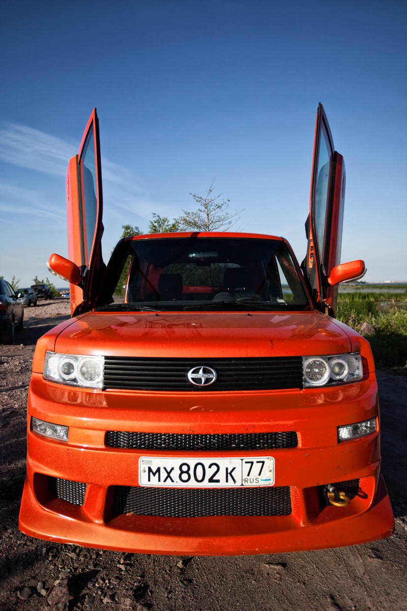 Scion XB 911