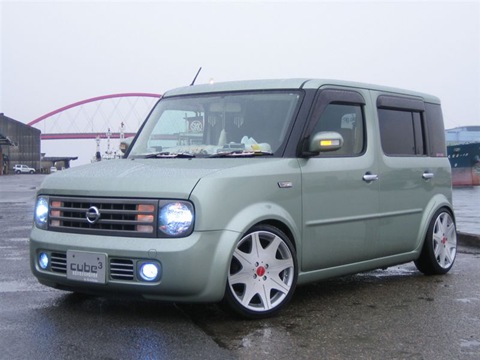 Фото в бортжурнале Nissan Cube II