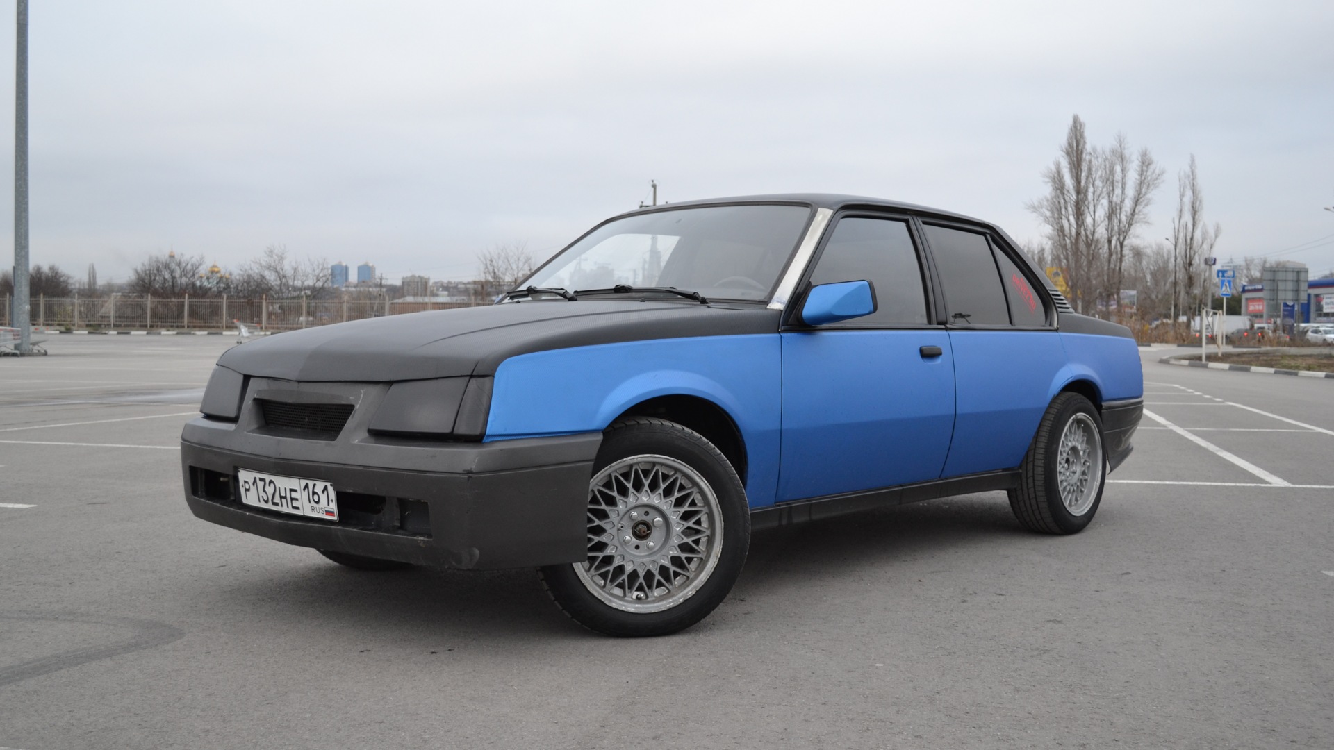 Opel Ascona 1 8