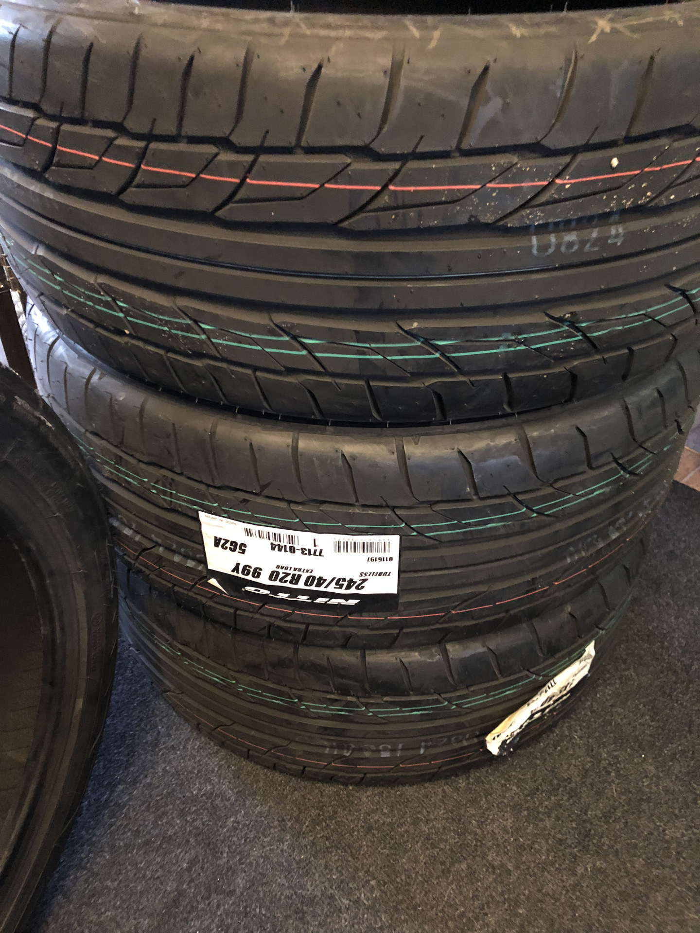 Выбрал летние шины 245/40 R20 Nitto Nt555 G2 — Infiniti M (3G), 3,7 л ...