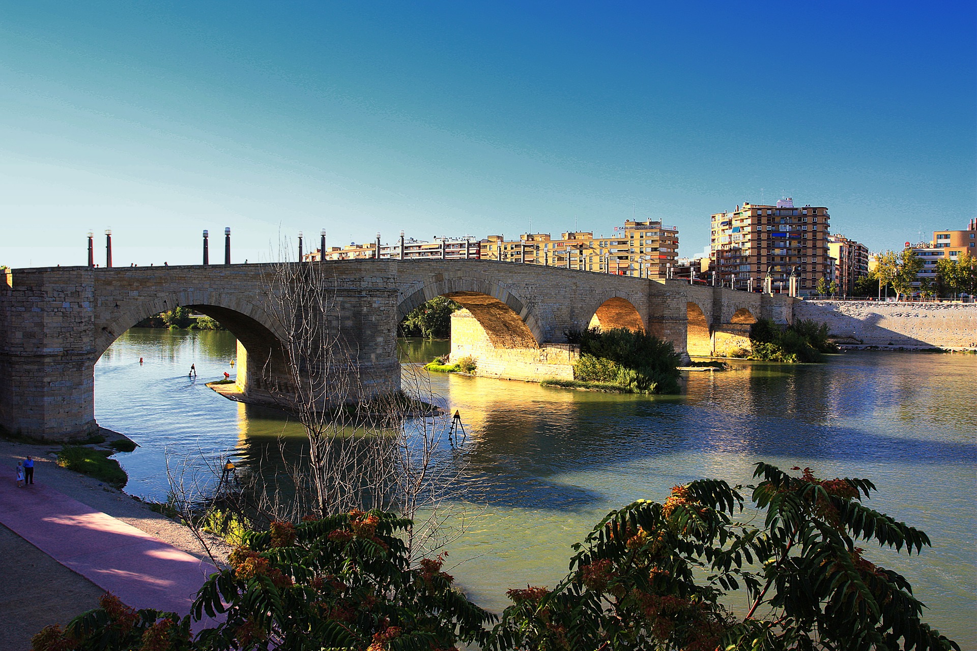 Река тахо в испании. Река тахо в толедо испания. Река ирати испания. Хениль река. Река по испански 3.