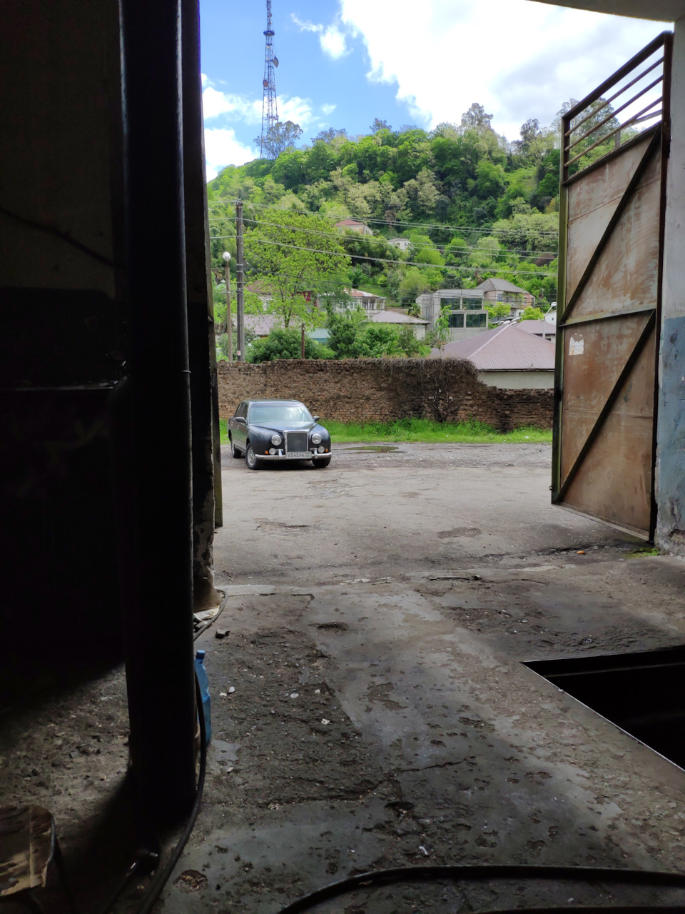 Прокачка амортизаторов — Nissan Crew, 2 л, 1997 года | плановое ТО | DRIVE2