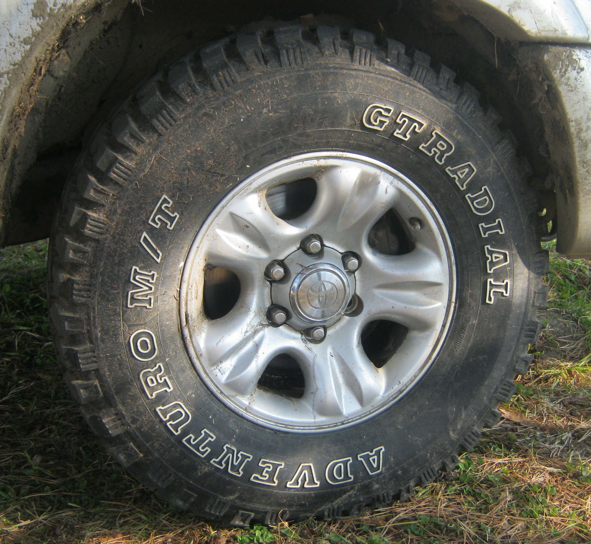 Испытания китайской вездеходки. — Toyota Hilux Surf (3G), 2,7 л, 2002 ...