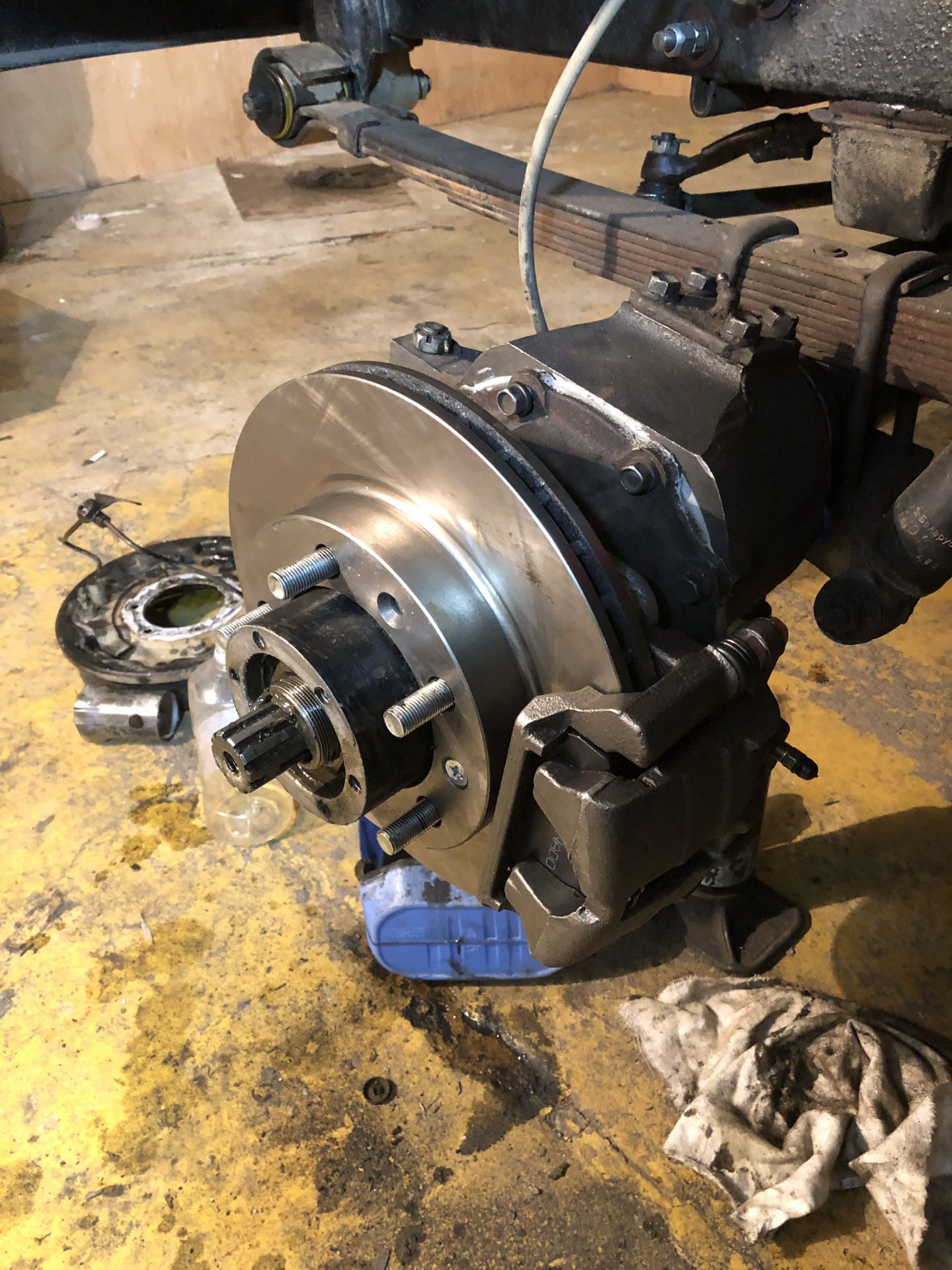 Установка тормозов начата — УАЗ 3151, 2,5 л, 2002 года | своими руками ...