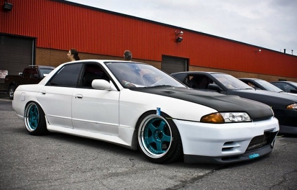 Nissan Skyline r32 стенс