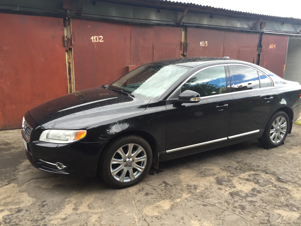 Volvo s80 черный глянец диски