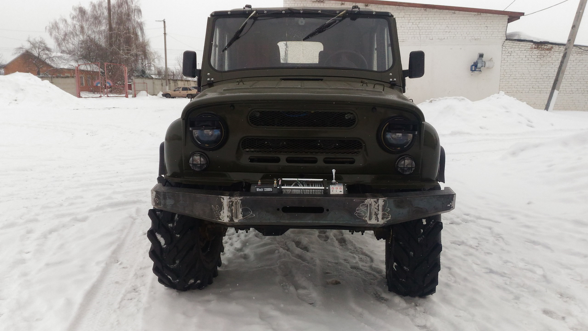 передний силовой бампер на уаз 469. бампер на уаз 469. бампер уаз 469. передний силовой бампер на уаз 469. бампер уаз 469.