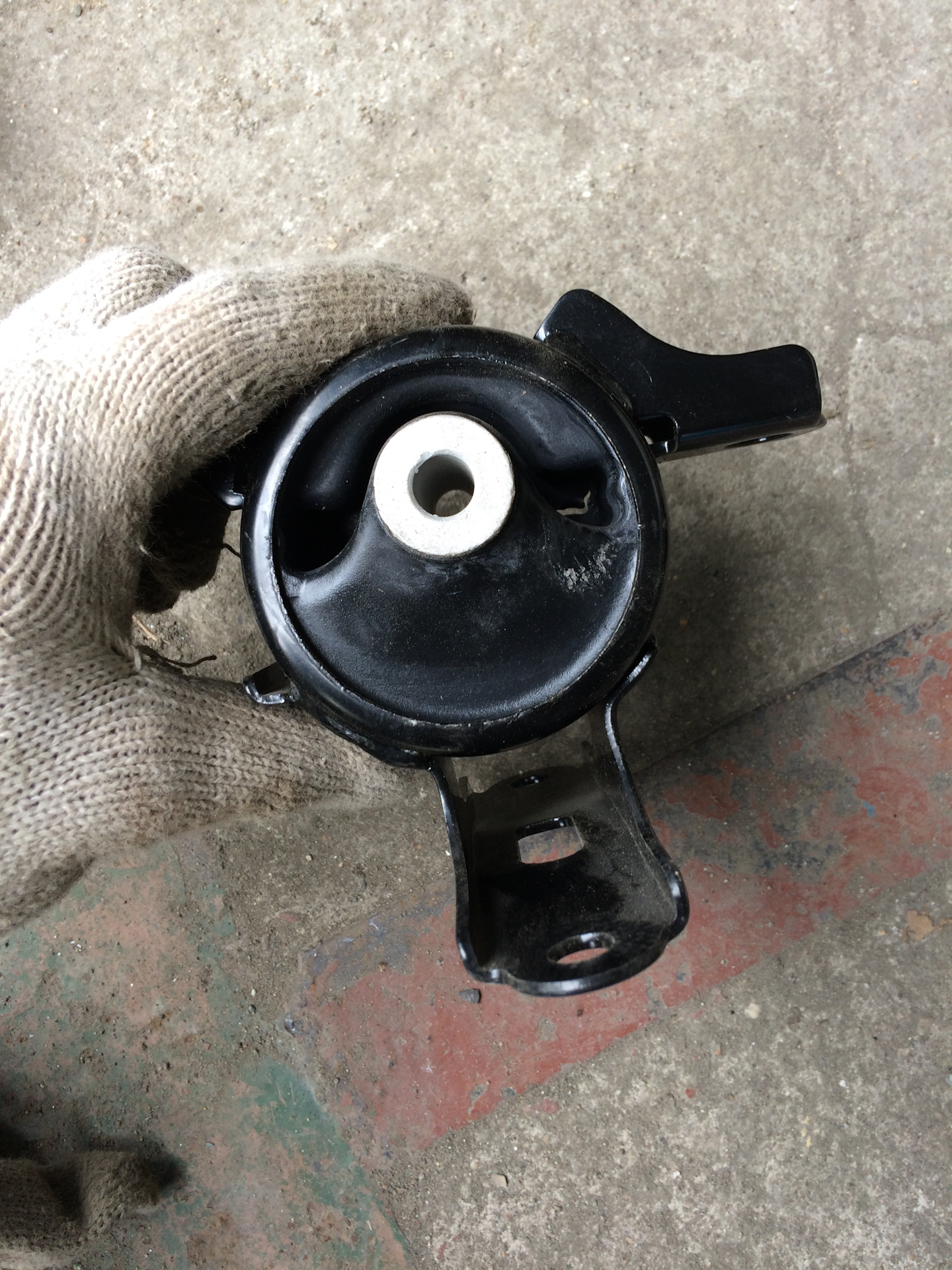 Подушка вариатора хонда аирвейв. Подушка вариатора honda hr-v 99. 3. Подушка вариатора honda hr-v 99. Опора вариатора хонда фит.