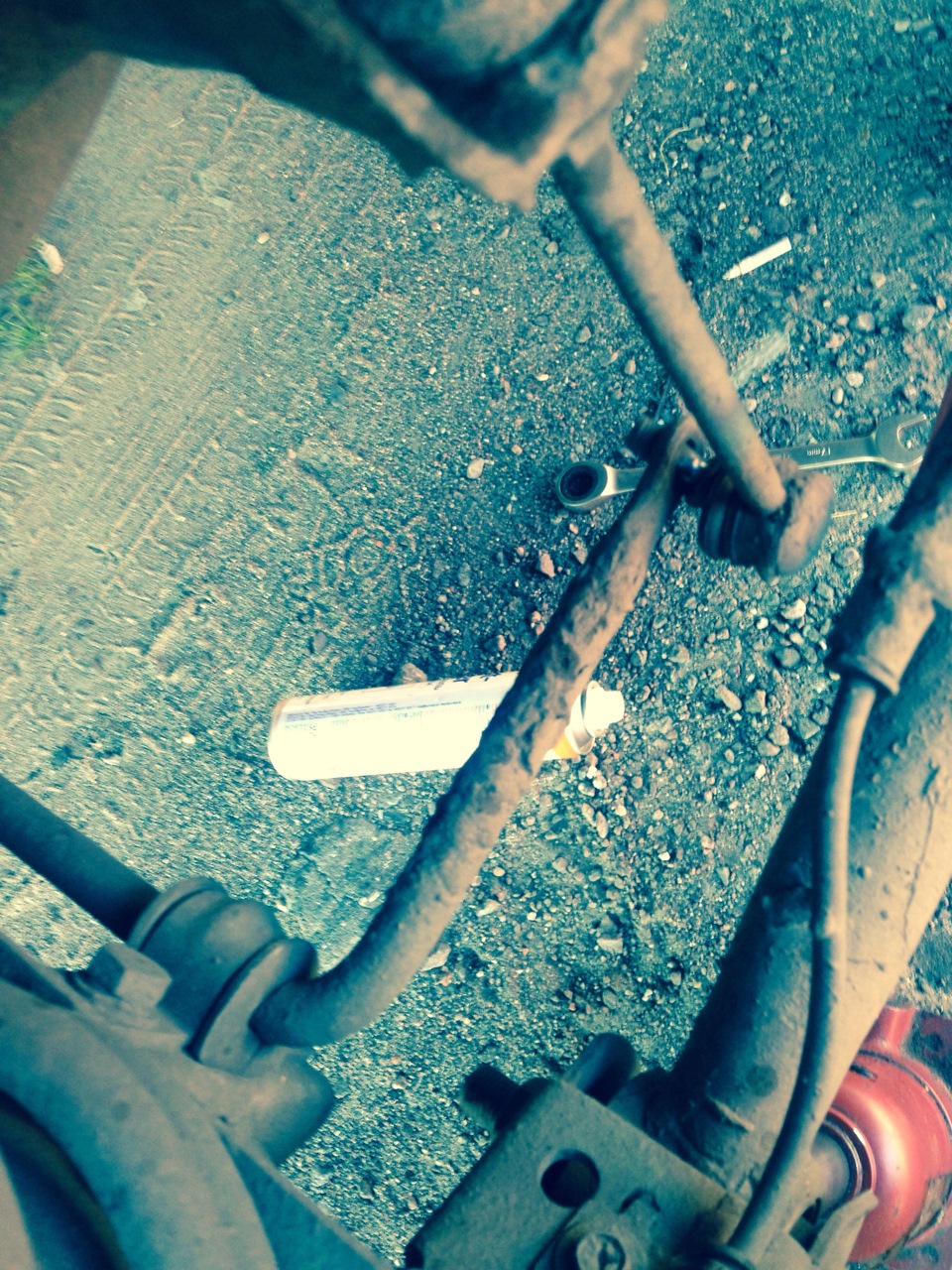 Замена задних стоек стабилизатора — Nissan Pathfinder (2G), 3,3 л ...