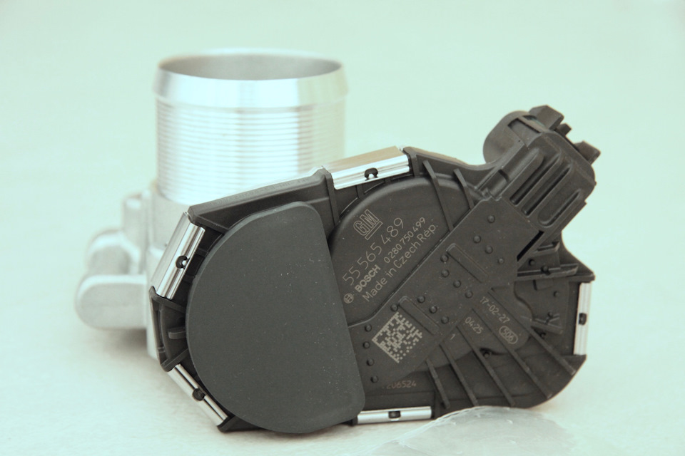 Фото в бортжурнале Opel Astra J GTC. Запчасти на фото: 55565489, 0280750499