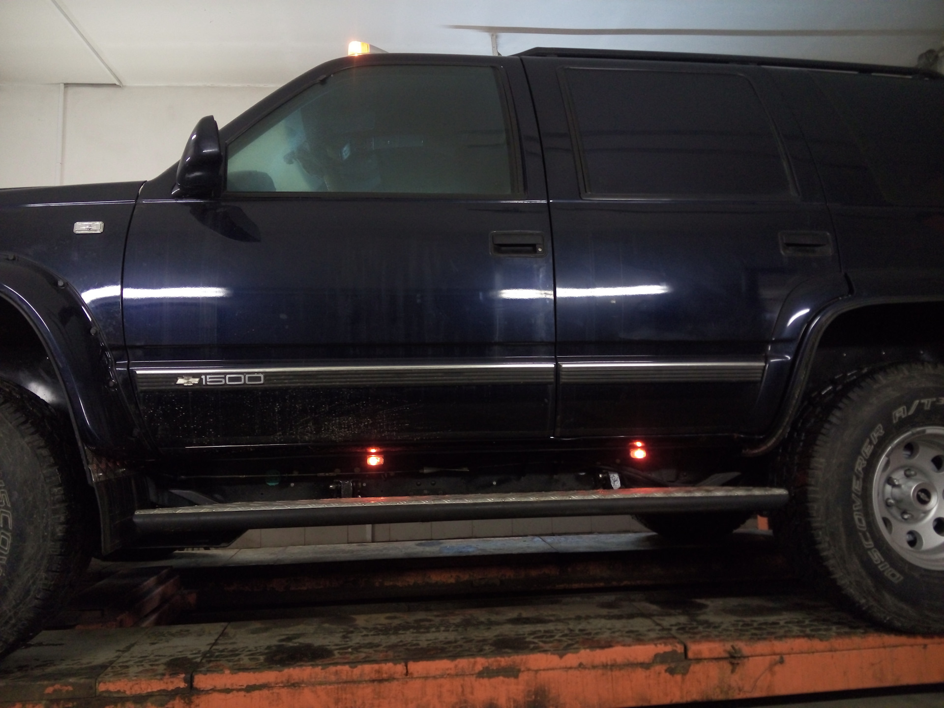 Габариты — подсветка. — Chevrolet Tahoe (GMT400), 5,7 л, 1997 года ...