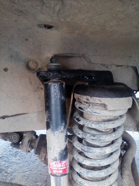 крепление переднего амортизатора нива. кронштейн крепления переднего амортизатора 2121. кронштейн переднего амортизатора 2123 верхний. кронштейн крепления переднего амортизатора нива 2121. крепление переднего амортизатора byd 3.