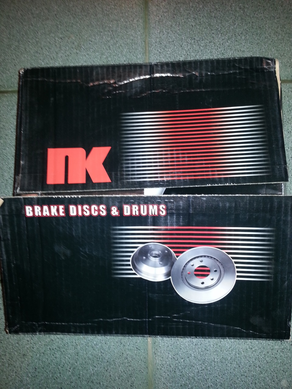 Передние тормозные диски и колодки — замена (износ) — Audi A8 (D3), 4,2 ...