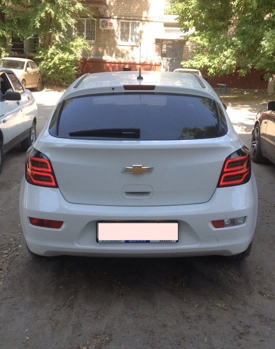 Шевроле круз хэтчбек 2012 задний фар лампа. Задние фары круз хэтчбек. Задние фонари chevrolet cruze хэтчбек. Белые задние фонари chevrolet cruze. Задние фары круз хэтчбек.