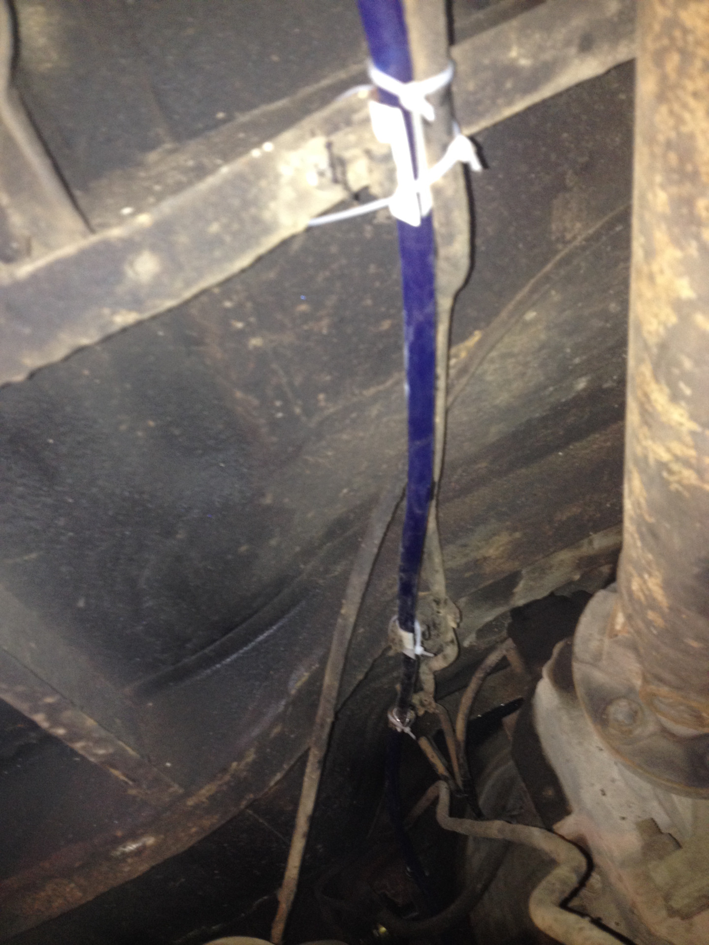 патрубок днища