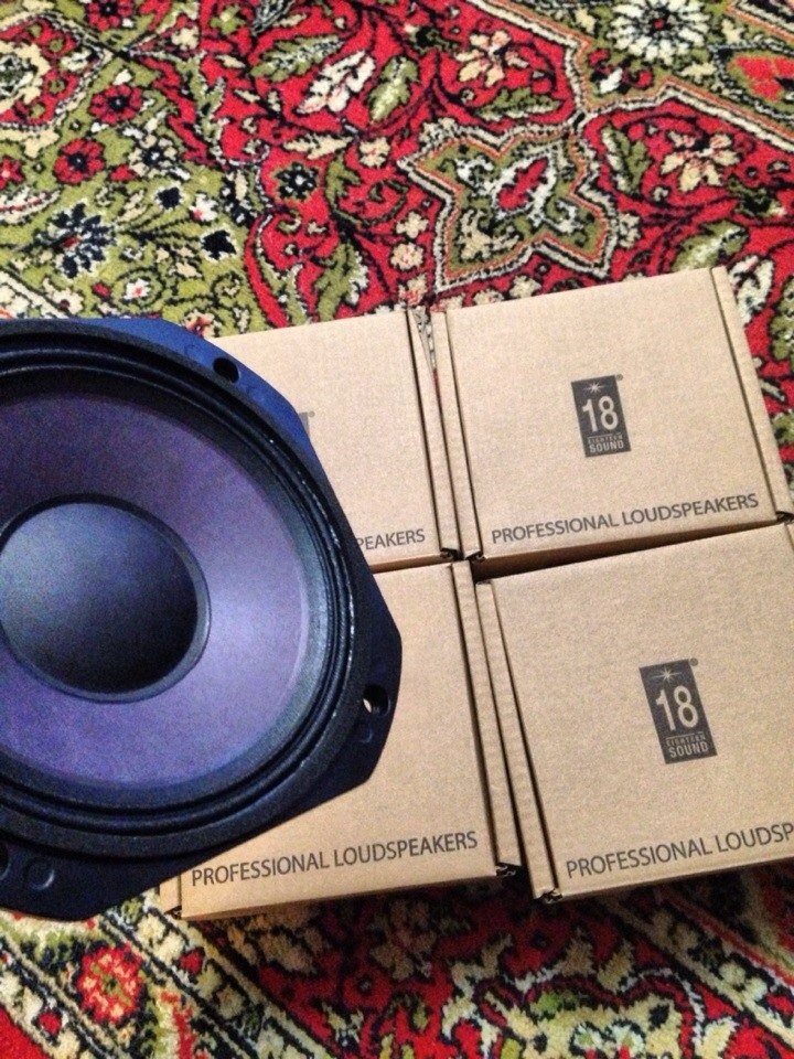 18 Sound 6nd410 — Volkswagen Golf Mk6, 1,4 л, 2011 года | автозвук | DRIVE2