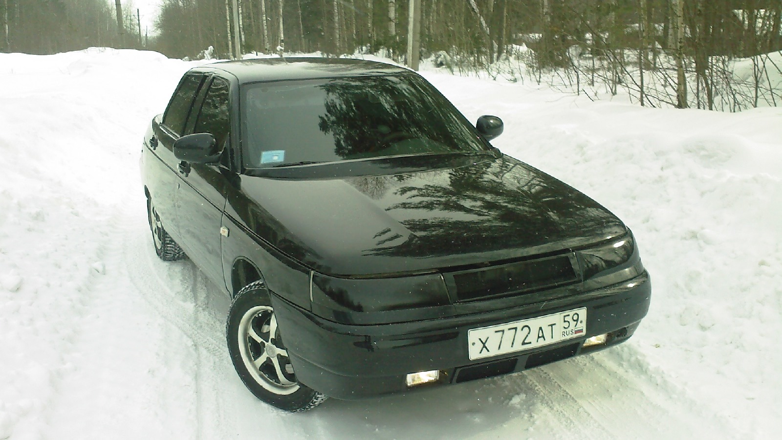 lada premier