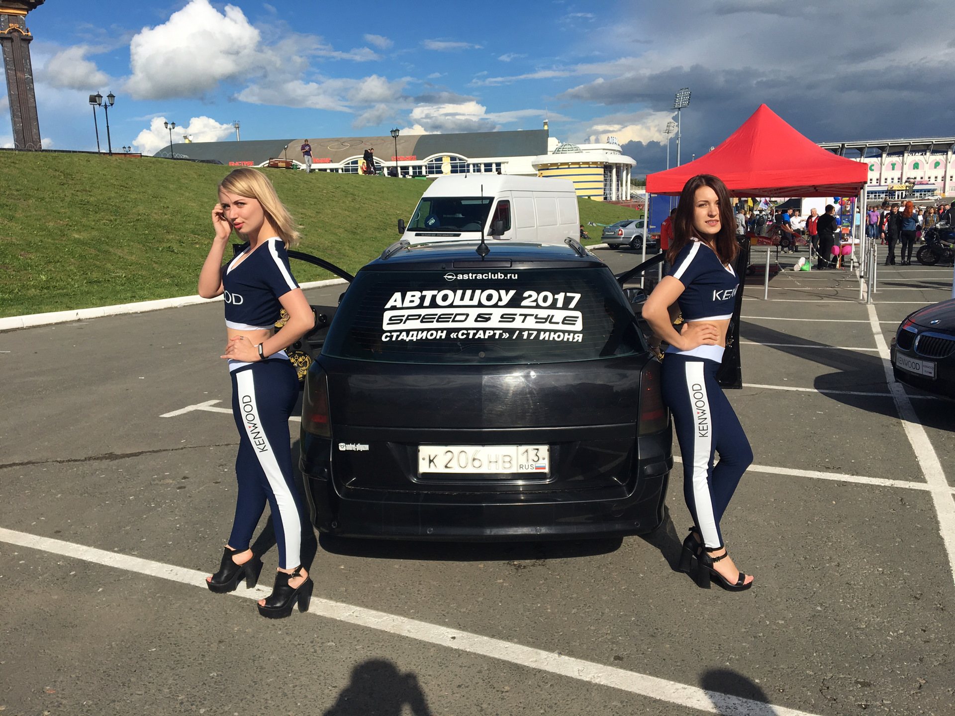 Pride team. Тим Прайд Москоу. Машины Team Pride. Автошоу Speed & Style 2017. Moscow Pride.