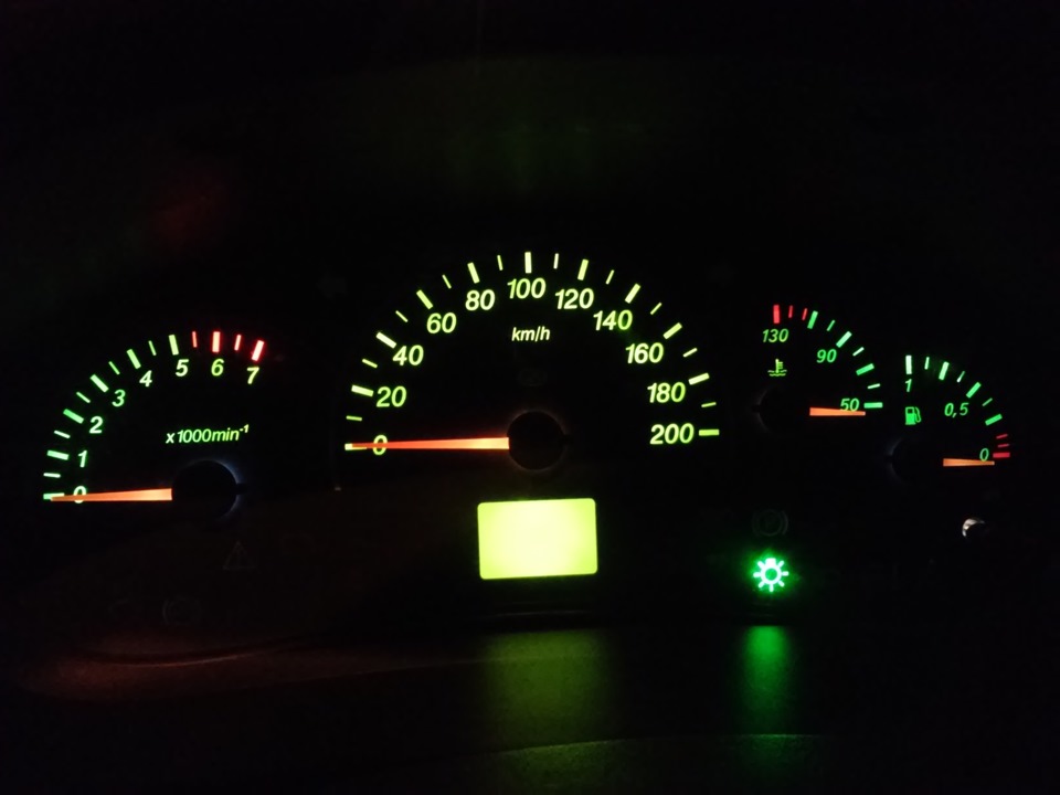 Расход топлива, диоды в приборку. — LADA Приора универсал, 1,6 л., 2011 ...