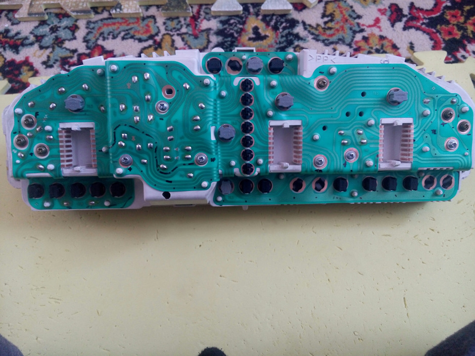 печатная плата hd78. плата тахометра хендай акцент. хендай соната не работает тахометр. Hyundai accent сигнальный провод тахометра. 0 коммутатор зажигания.