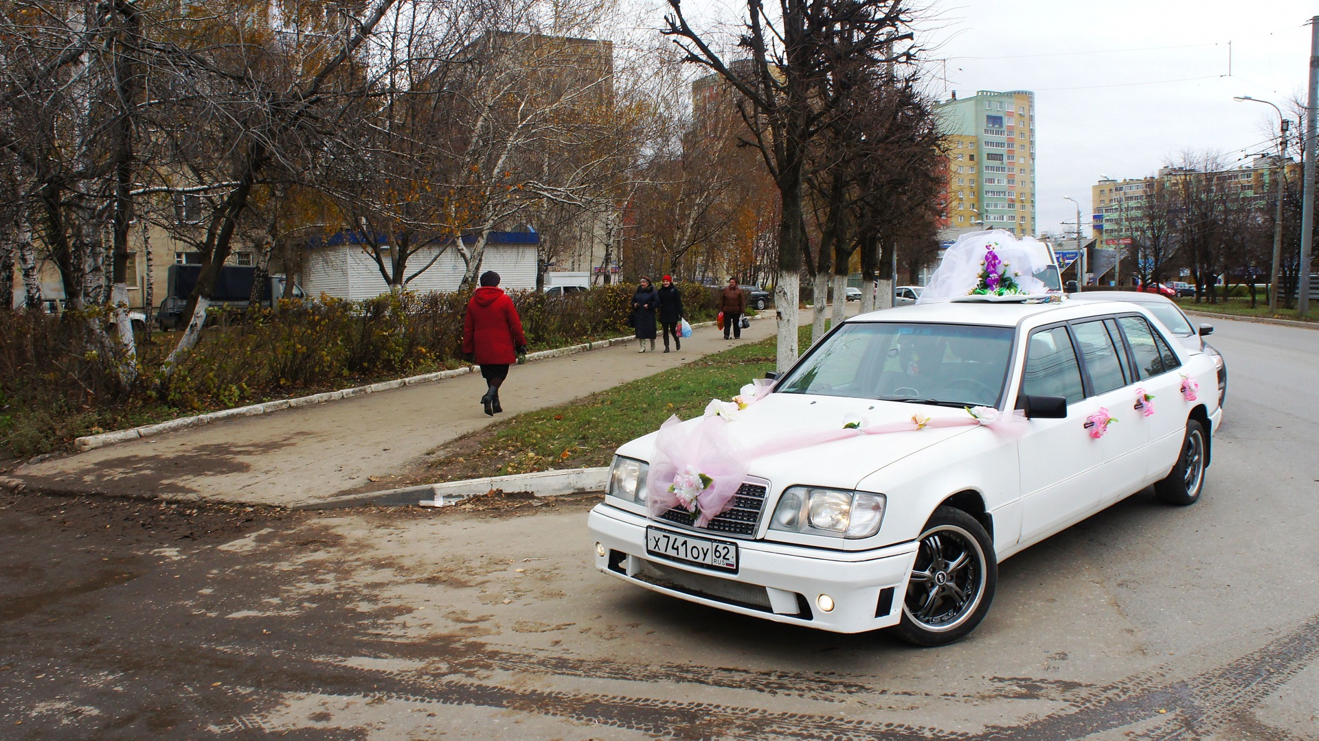 W124 лимузин салон