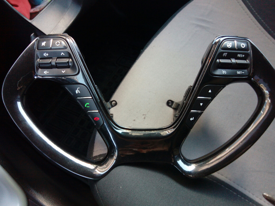 Кнопки на руль киа сид 2015. Kia ceed jd (2013) руль. Руль киа сид 2015. Кнопки руля ceed jd. Кнопка круиз контроля киа сид 2016.