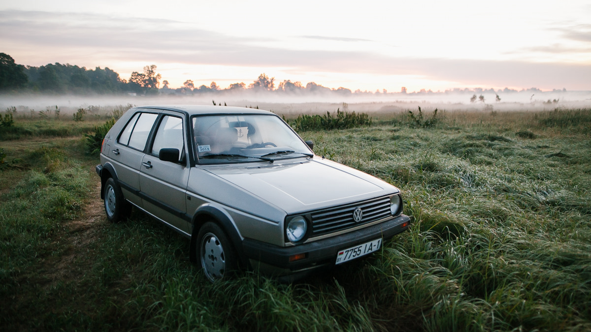 Авто 1989 года. VW Golf 2 1989. Фольксваген гольф 1989. Golf 2 1989. WV Golf 1989.