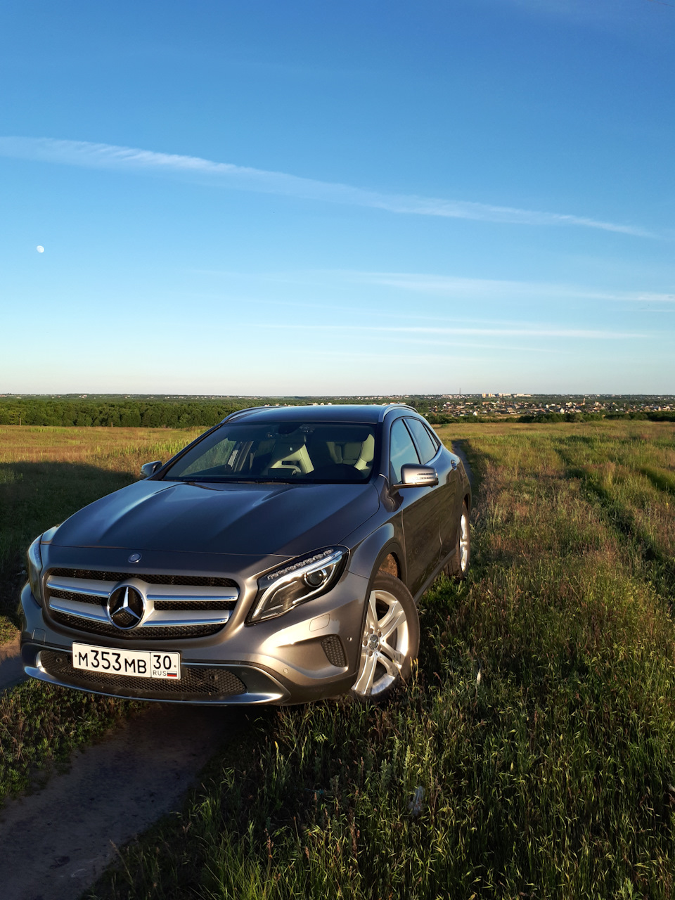 Mercedes GLA Coupe drive2