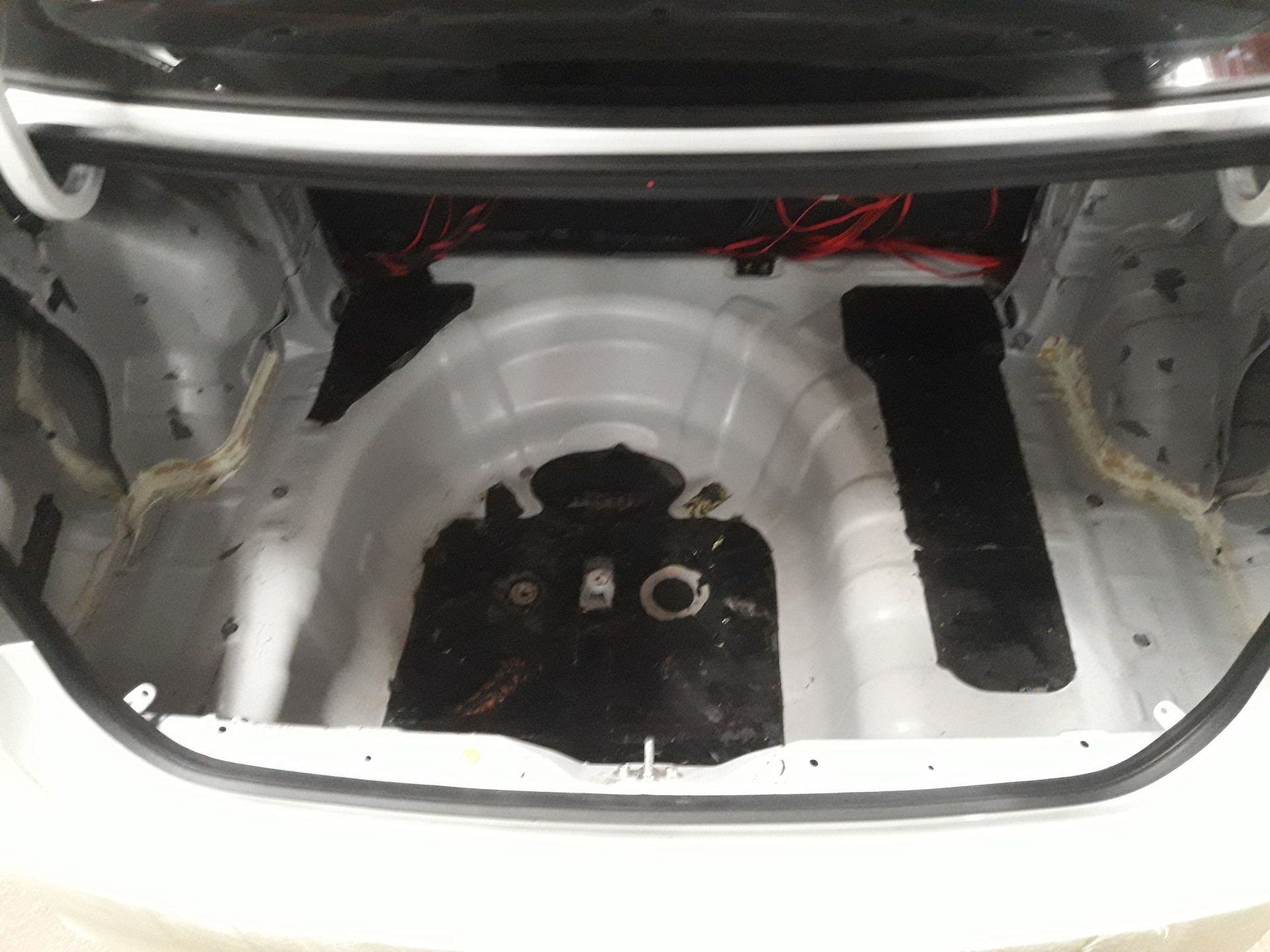 URAL SOUND TEAM — Вновь готовимся к Шумофф Проф Ф — KIA Rio (3G), 1,6 л ...
