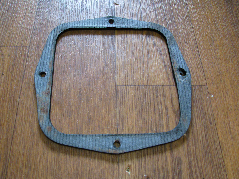 Прокладка вентиляции салона — ГАЗ 24, 2,5 л, 1979 года | запчасти | DRIVE2