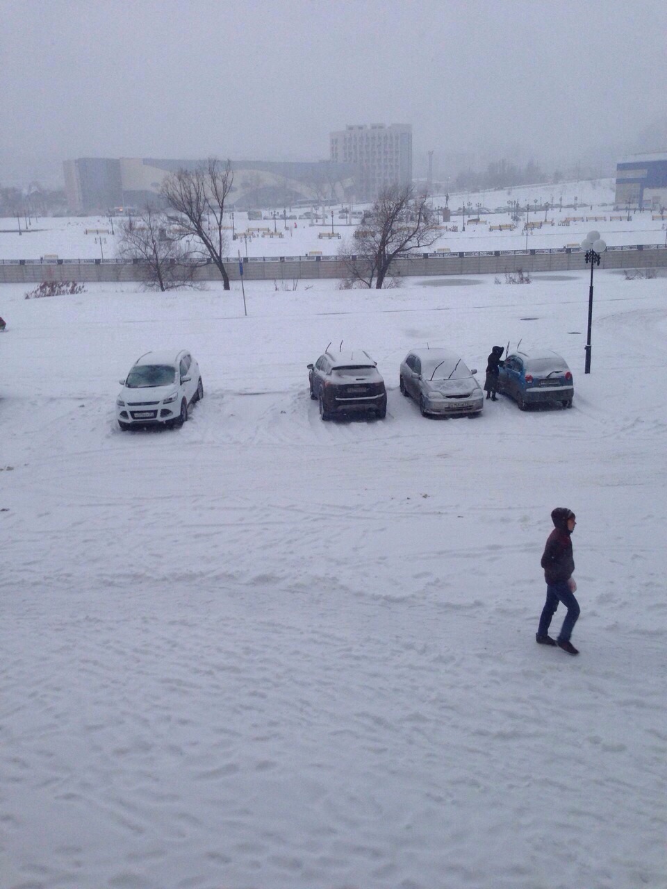 Погода в Белгороде бывае так! — Chrysler 300C (1G), 5,7 л, 2005 года ...