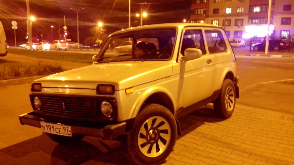 Подскажите где в Москве хорошо делают антикор — Lada 4x4 3D, 1,7 л ...
