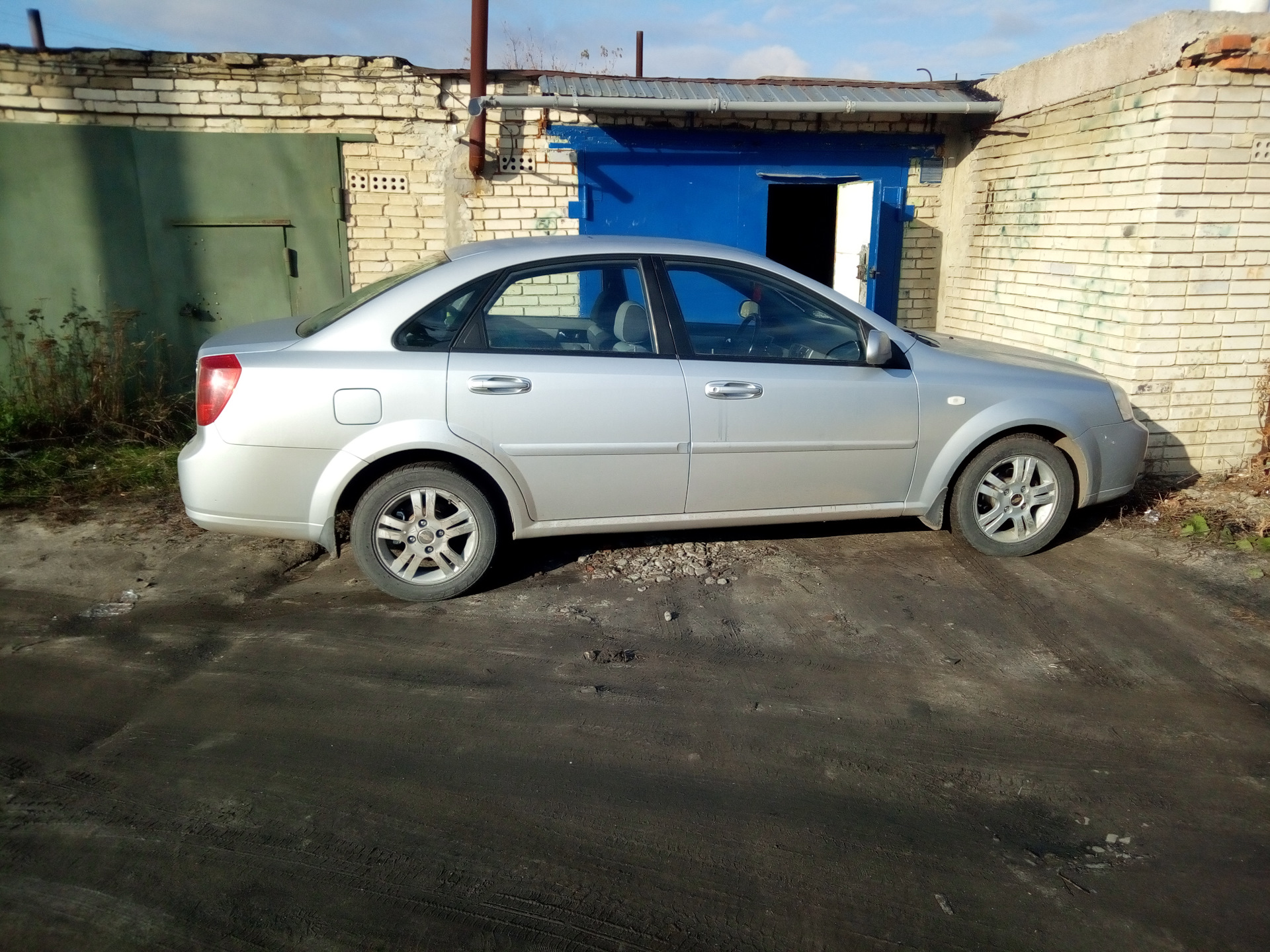 Chevrolet Lacetti седан 2008 года клиренс