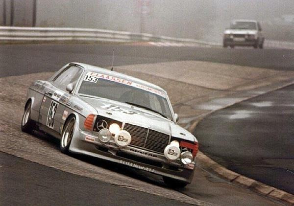 Off Road Mercedes Benz w123