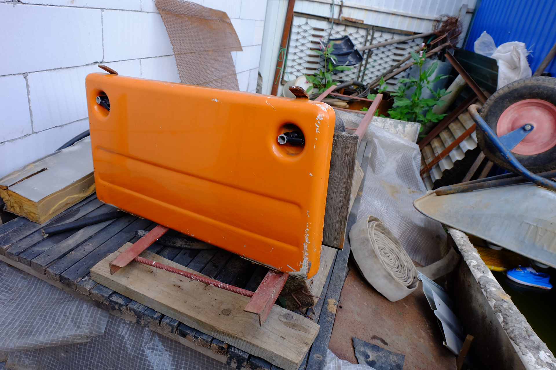 За спрос, не бьют в нос — Volkswagen Transporter T4, 2,4 л., 1995 года ...