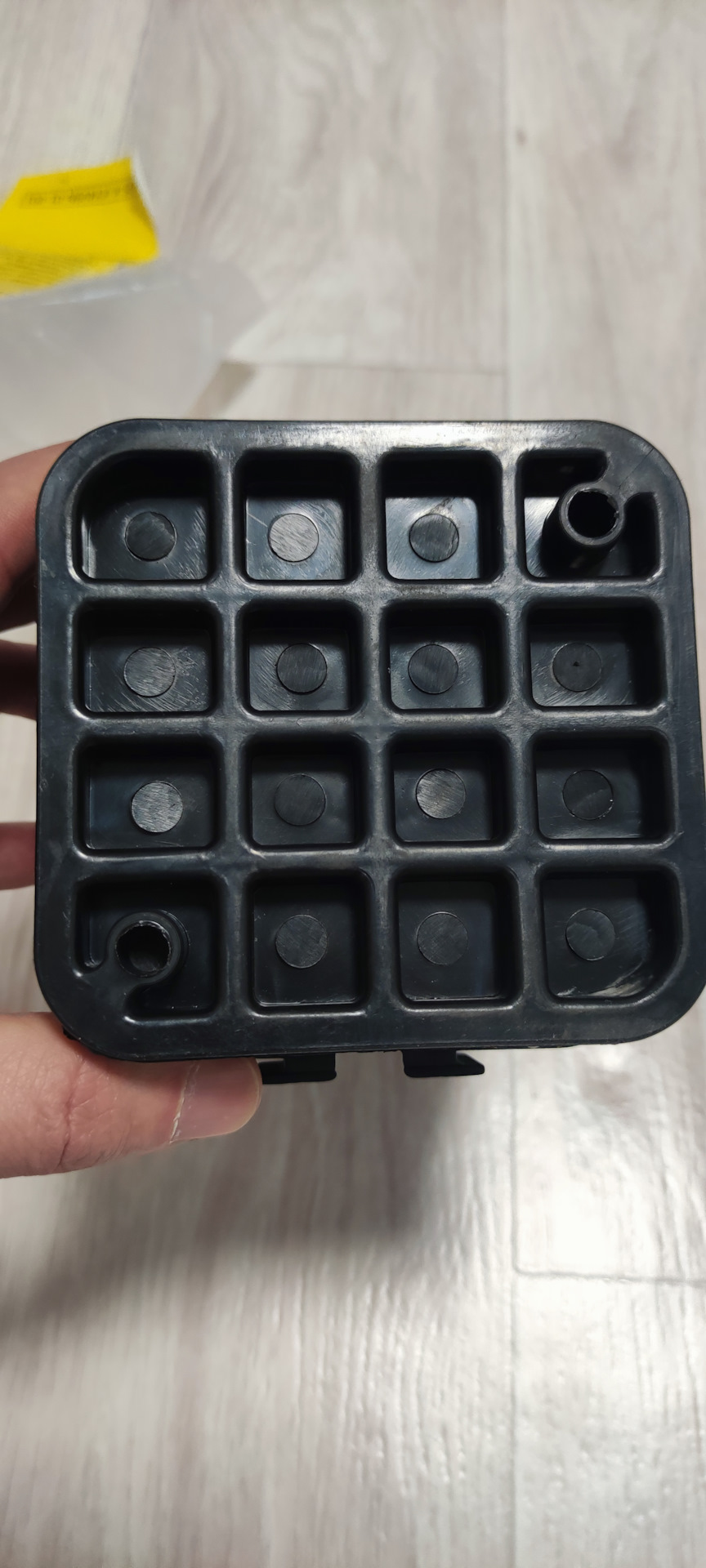 Замена абсорбера вентиляции бензобака. — Toyota Land Cruiser Prado 120 ...